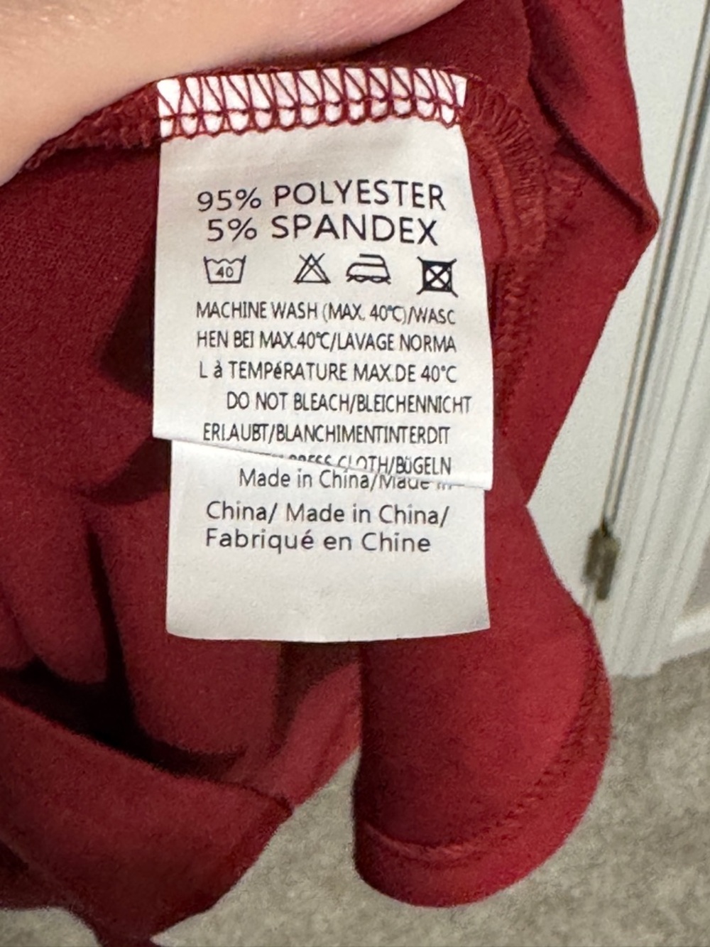 Women's Short-Sleeve Burgundy Robe with Pockets - Picture 5 of 5